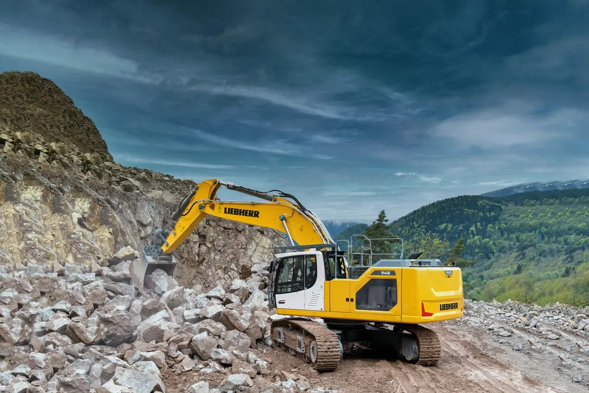 Excavator <50T